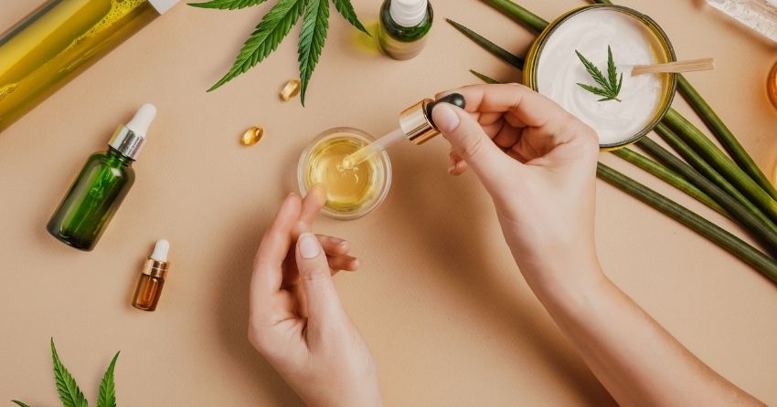 CBD Improves Cognition and Reduces Plaque in Mice With Familial Alzheimer's