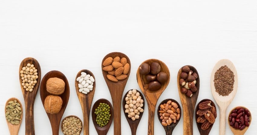 Eating Legumes Reduces Body Weight, Fat Mass, and Visceral Adipose Tissue 