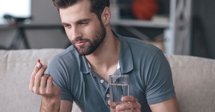 Why Longevity Experts Supplement with NMN and Resveratrol