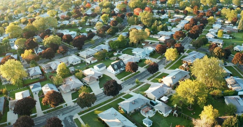 neighborhood houses; where you live can impact life expectancy