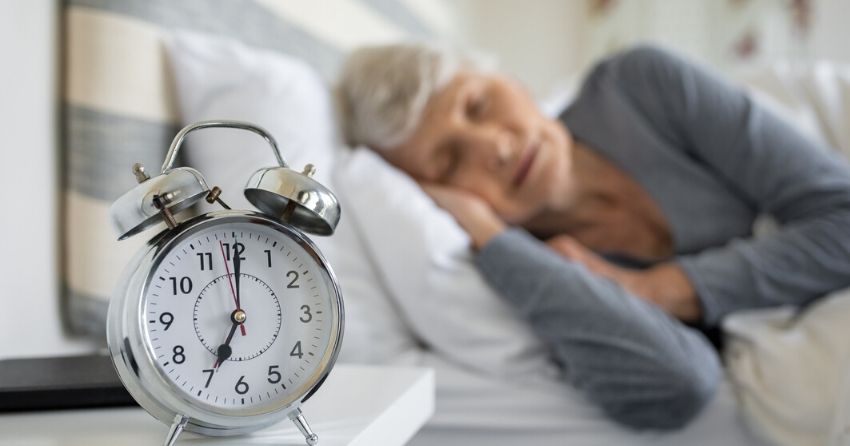 Lucky Number 7: Seven Hours Is the Ideal Amount of Sleep for People in Middle Age and Upwards