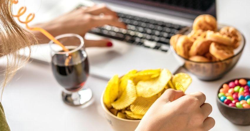 ultra-processed foods linked to shortened telomere length and premature aging