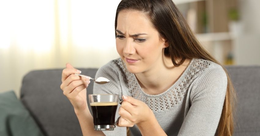 Are artificial sweeteners bad for you? A look into the pros and cons of artificial sweeteners.