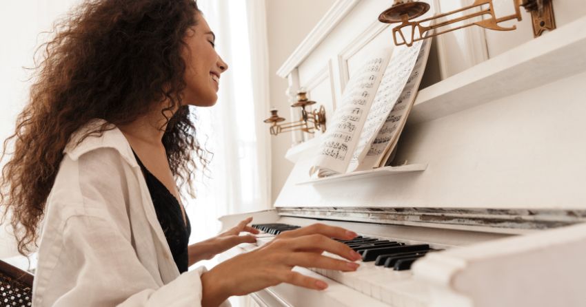 Playing the Piano Boosts Brain Processing Power and Mood